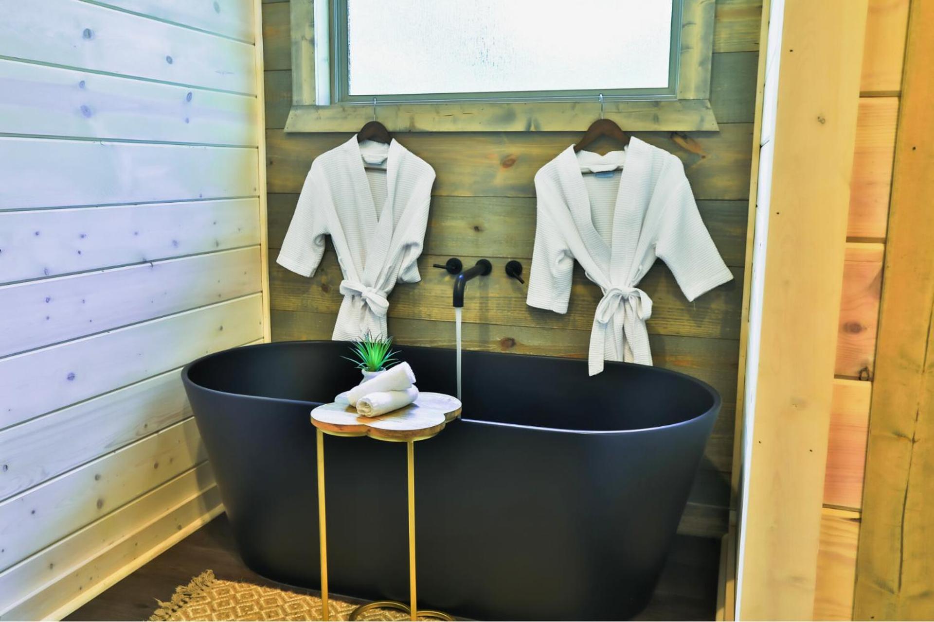 ברוקן בו Lux,Hot Tub,Atv,Hiking,Pickleball,Firepit,Arcade מראה חיצוני תמונה